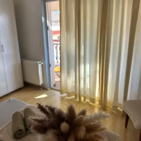 Lucija アパート ザダル