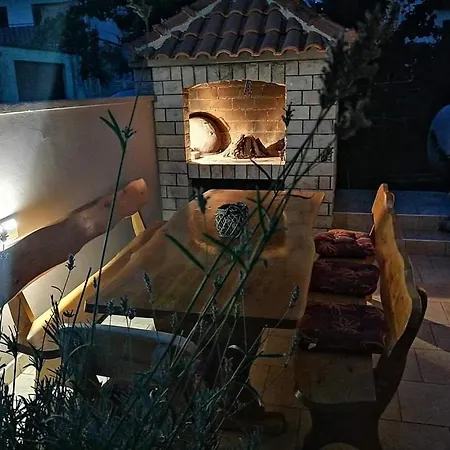 露西亚公寓酒店 *